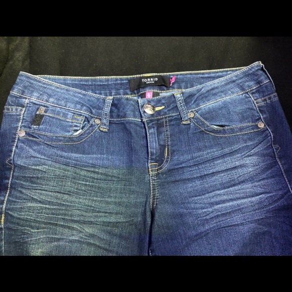 Torrid 12 Regular Denim Jeans - Picture 2 of 4
